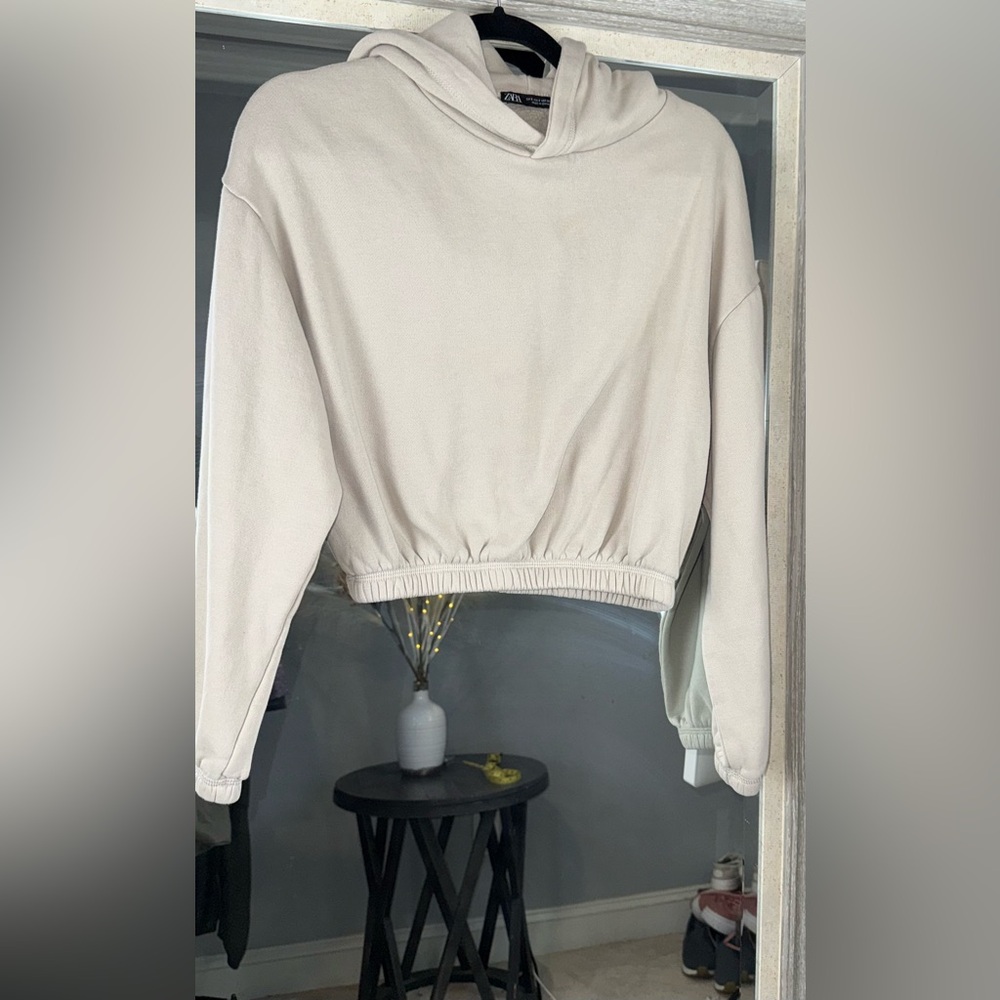 12 Zara Sweater